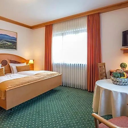 - Landgasthof Rebstock Hotel